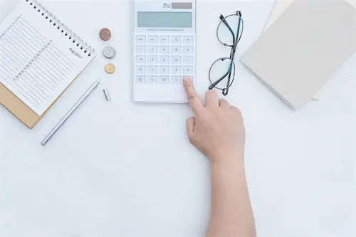 青岛梨花美食街在哪里